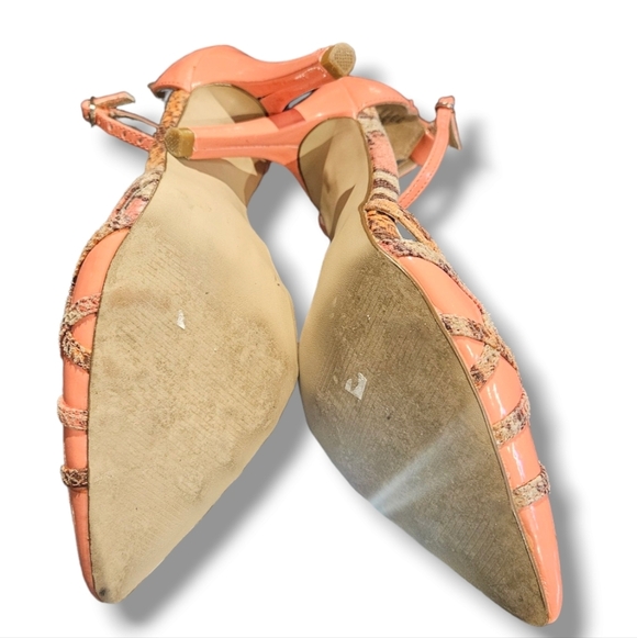 Apricot and snakeskin print Heels. Sz 7. Buckle Closure - Picture 6 of 7